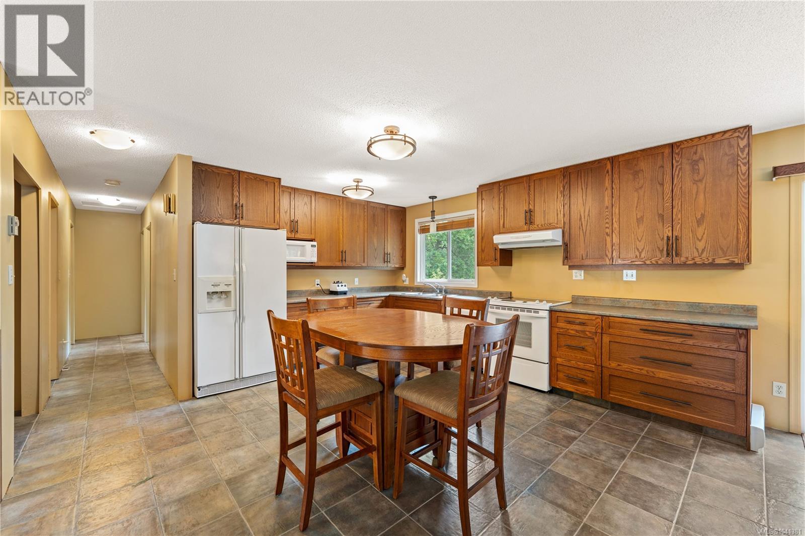 274 Emery Way - 29