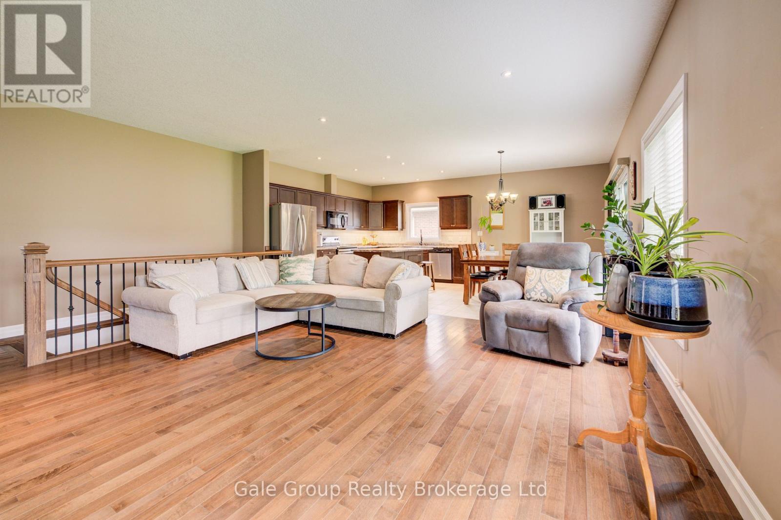 47 GRAYDON DRIVE - 8