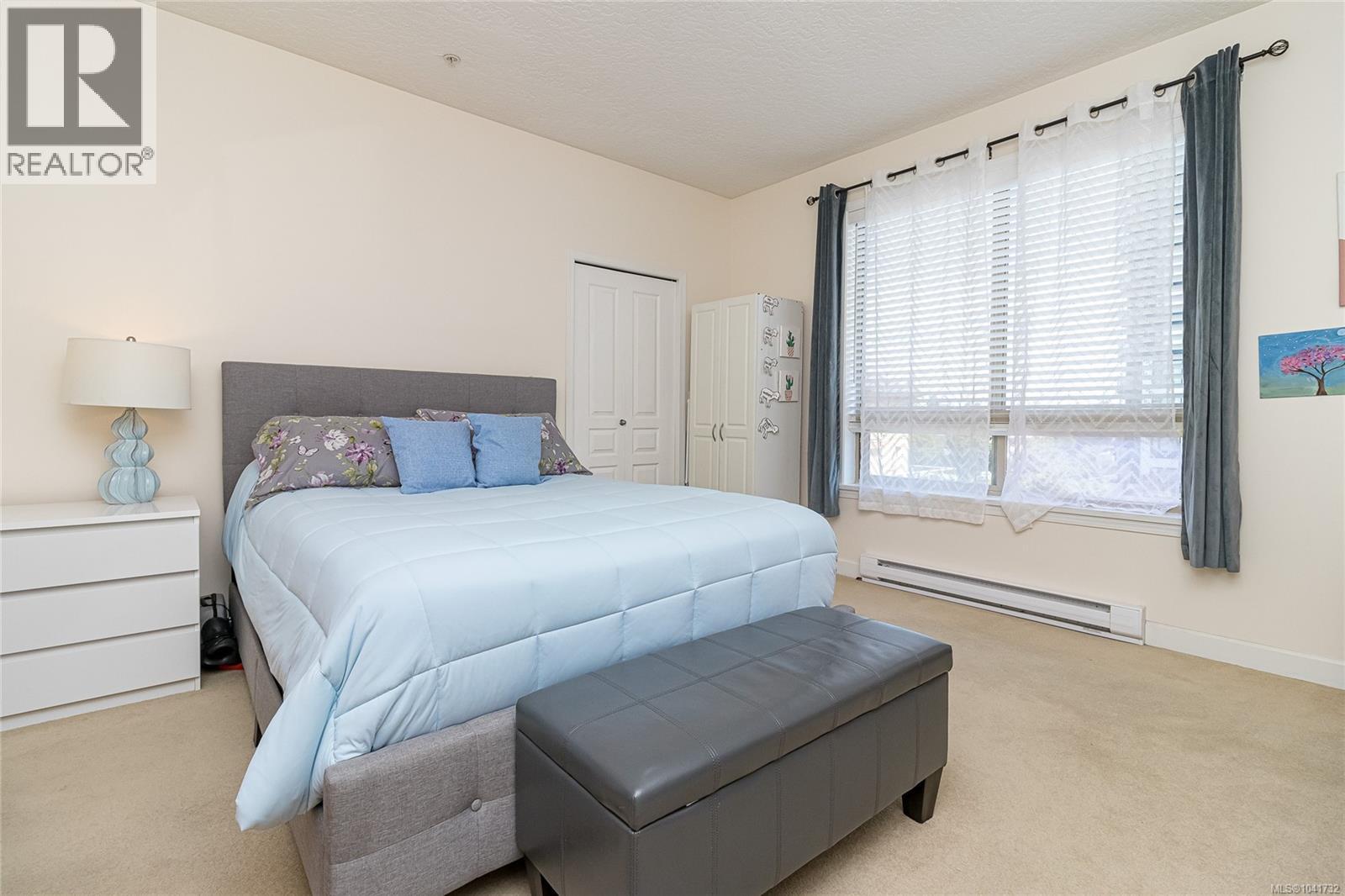 #401 825 Goldstream Ave - 13