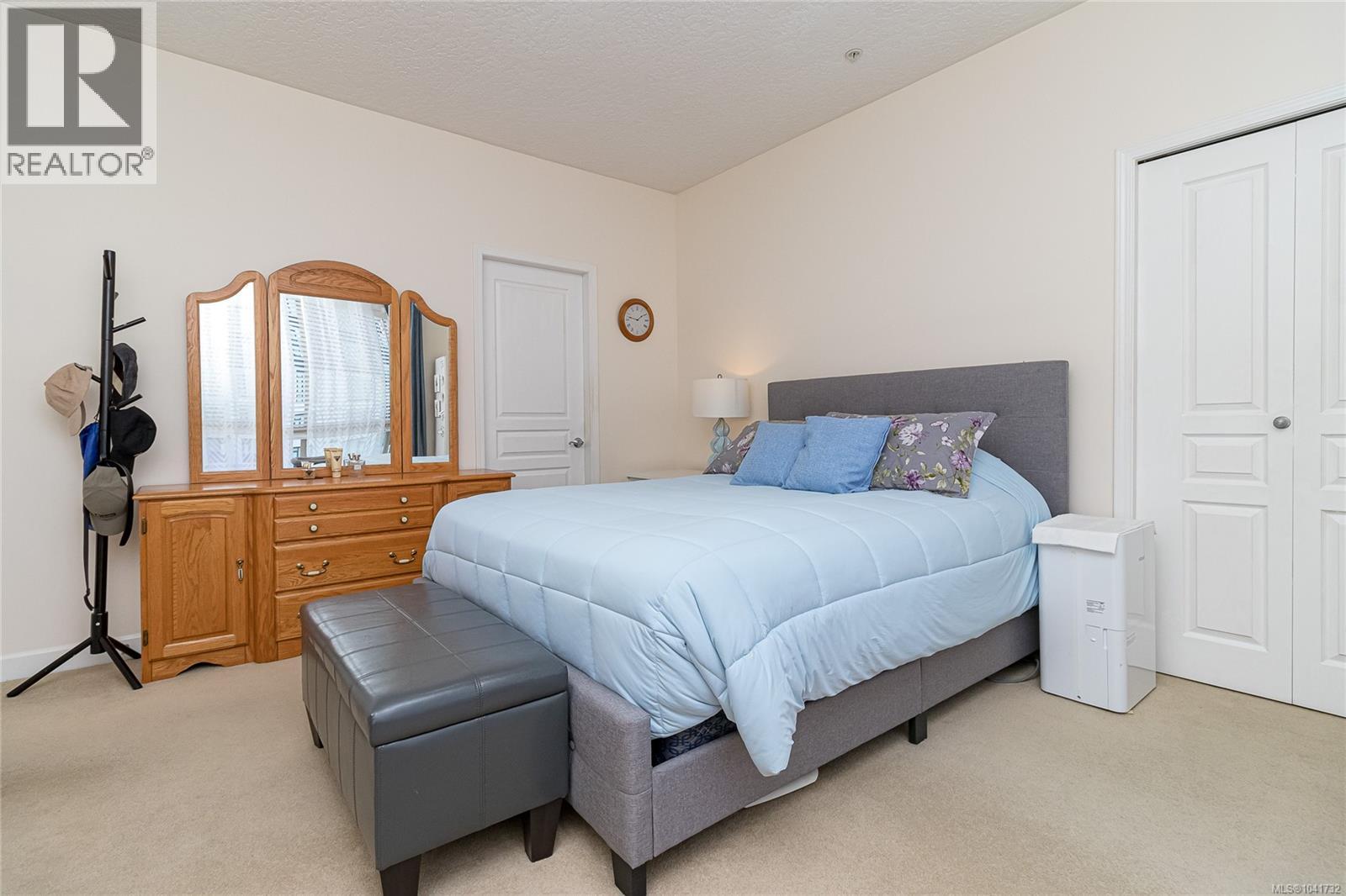 #401 825 Goldstream Ave - 14