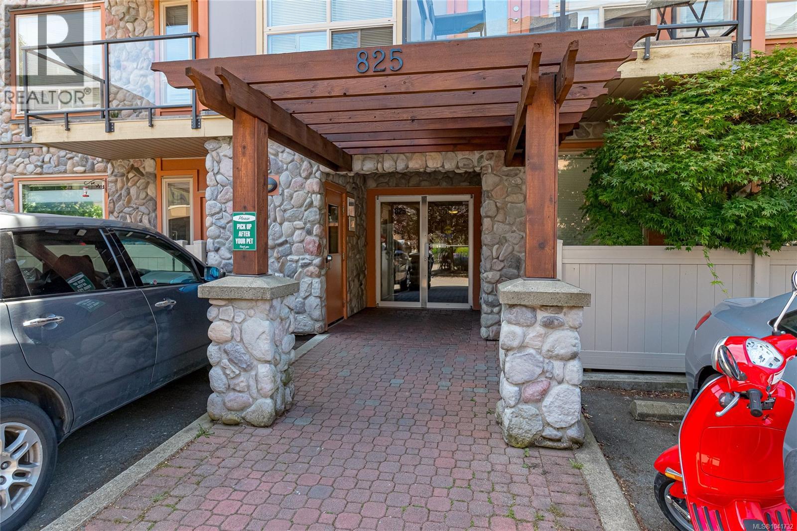 #401 825 Goldstream Ave - 2