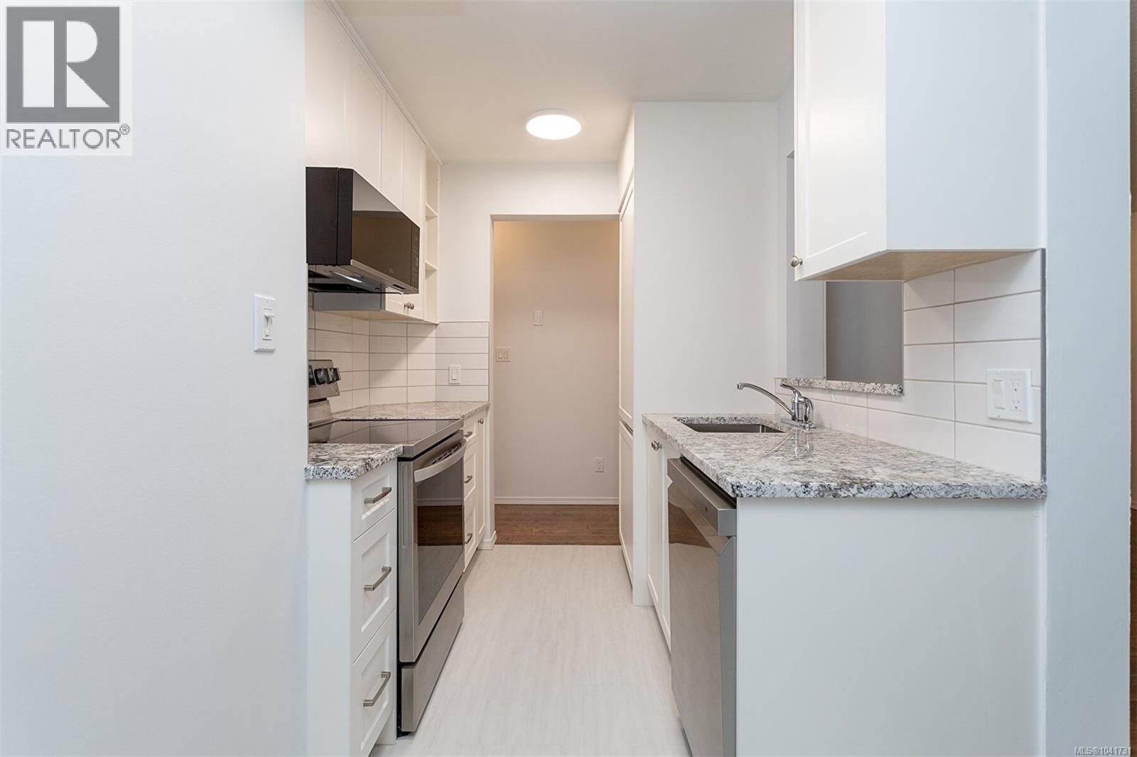 #108 898 Vernon Ave - 21