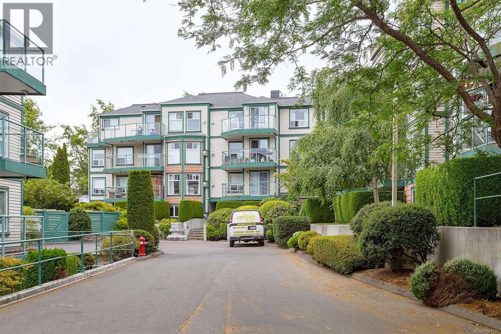 #108 898 Vernon Ave - 8