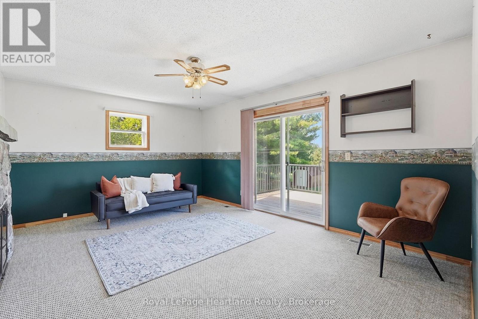 6 BROWN STREET N - 17