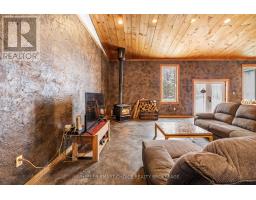 Bedroom - 11441 Levere Road, North Dundas, ON K0E1S0 Photo 11