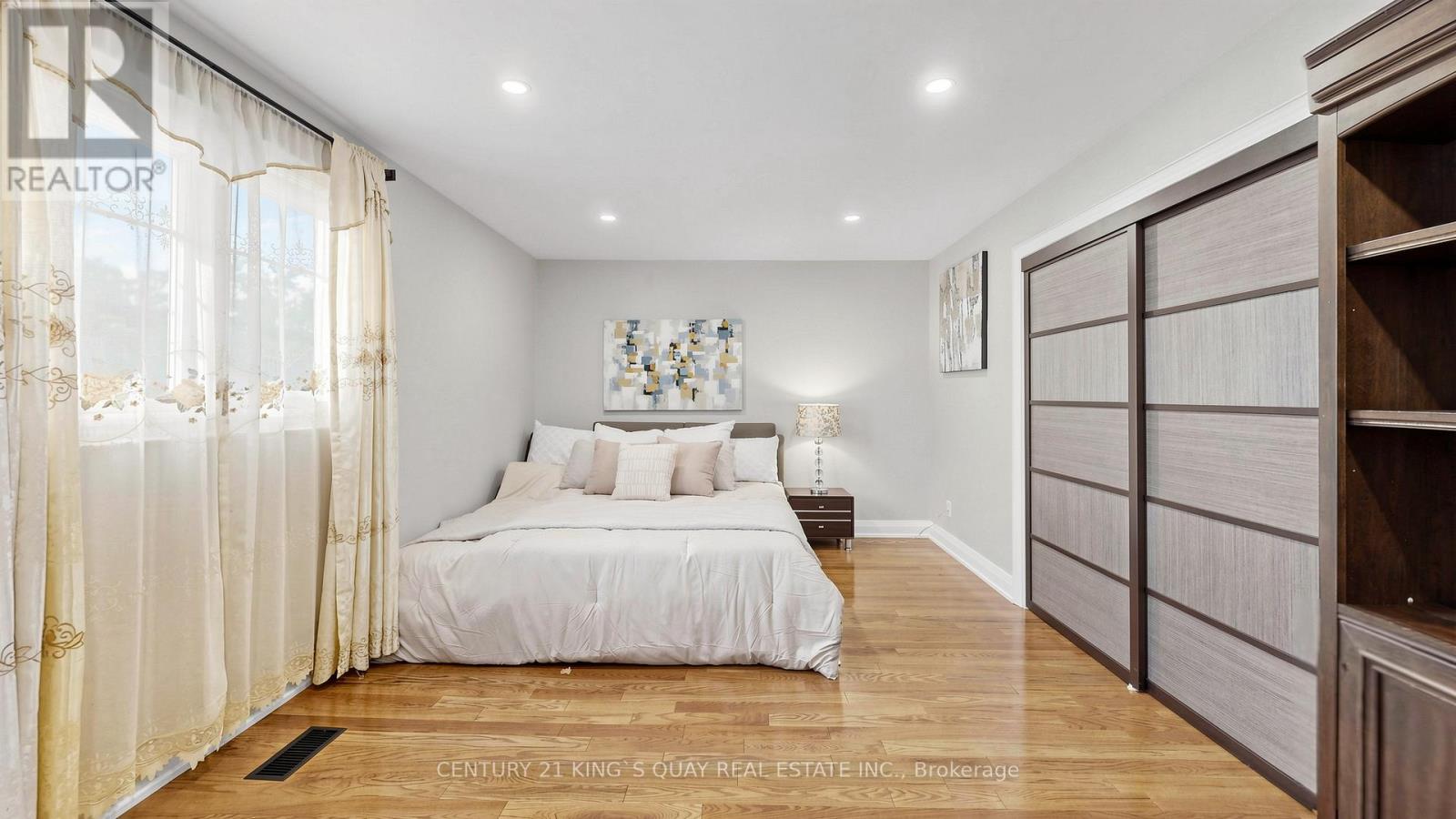 76 BENDAMERE CRESCENT - 24