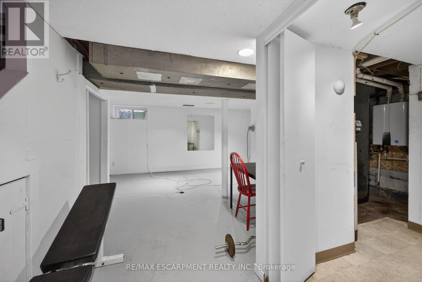 144 HUNTER STREET W - 28