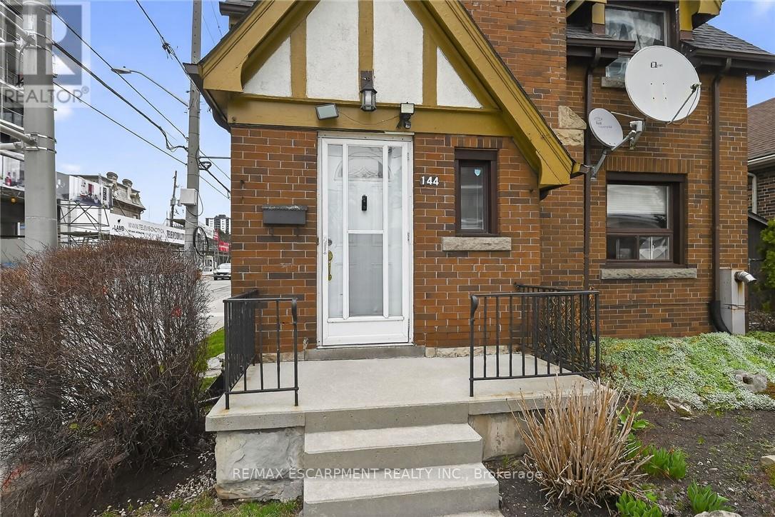 144 HUNTER STREET W - 44