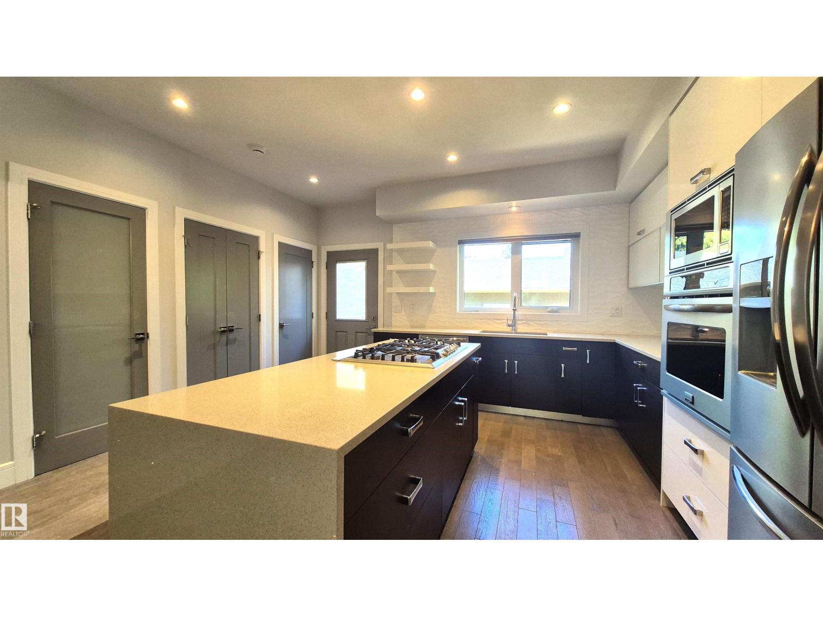 11246 78 AV NW - 21