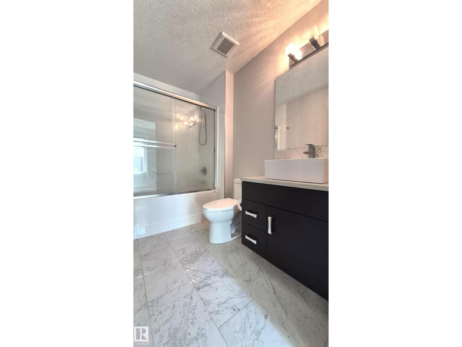 11246 78 AV NW - 44