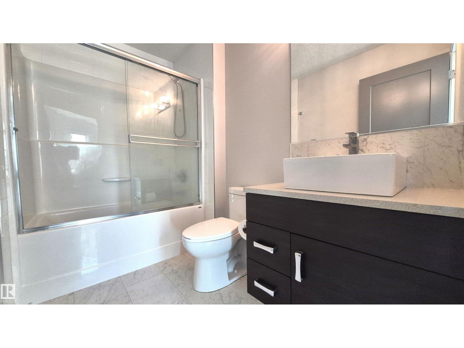 11246 78 AV NW - 45