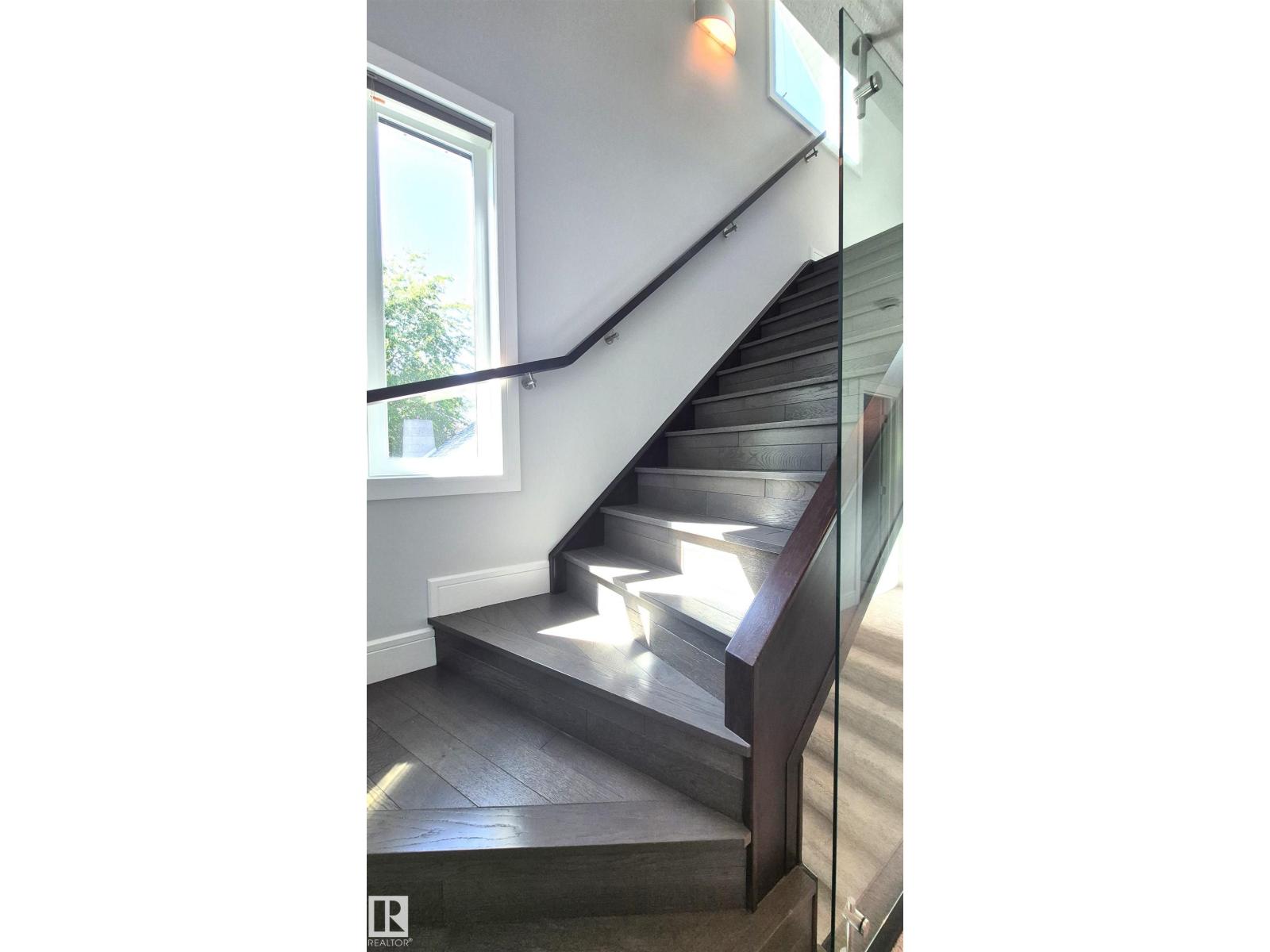 11246 78 AV NW - 51
