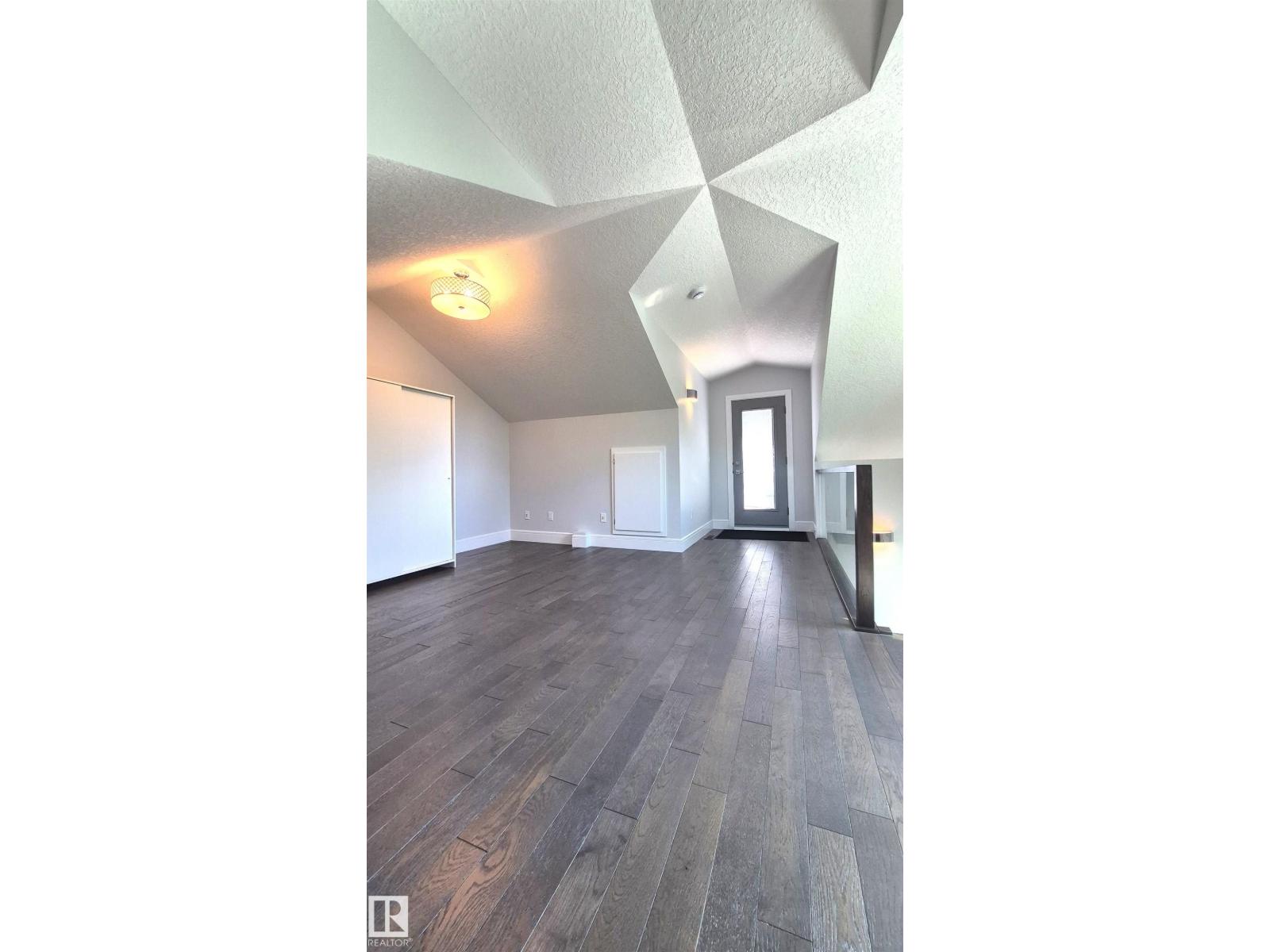 11246 78 AV NW - 57