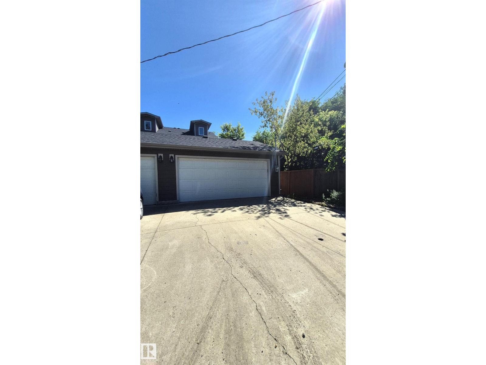11246 78 AV NW - 75