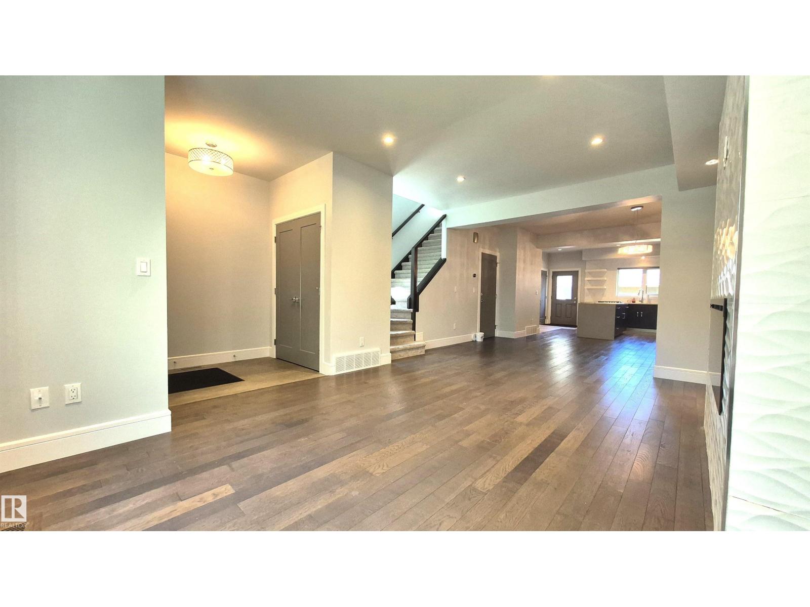 11246 78 AV NW - 8