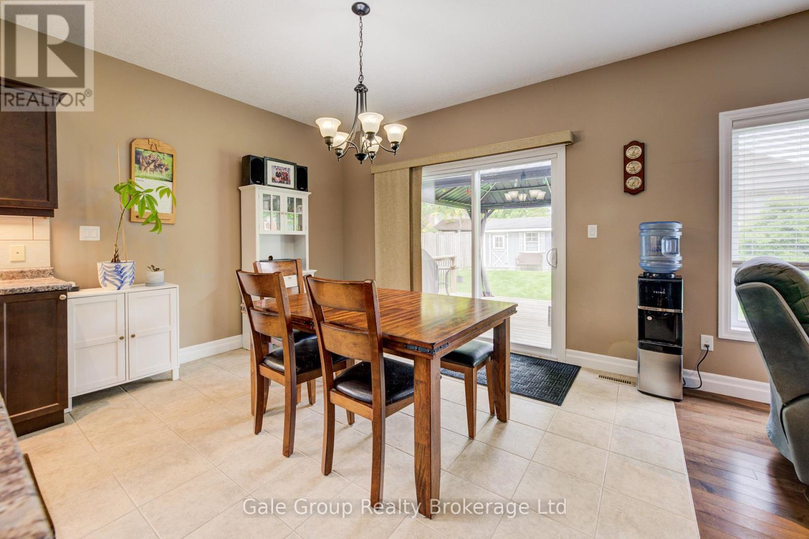 47 GRAYDON DRIVE - 12
