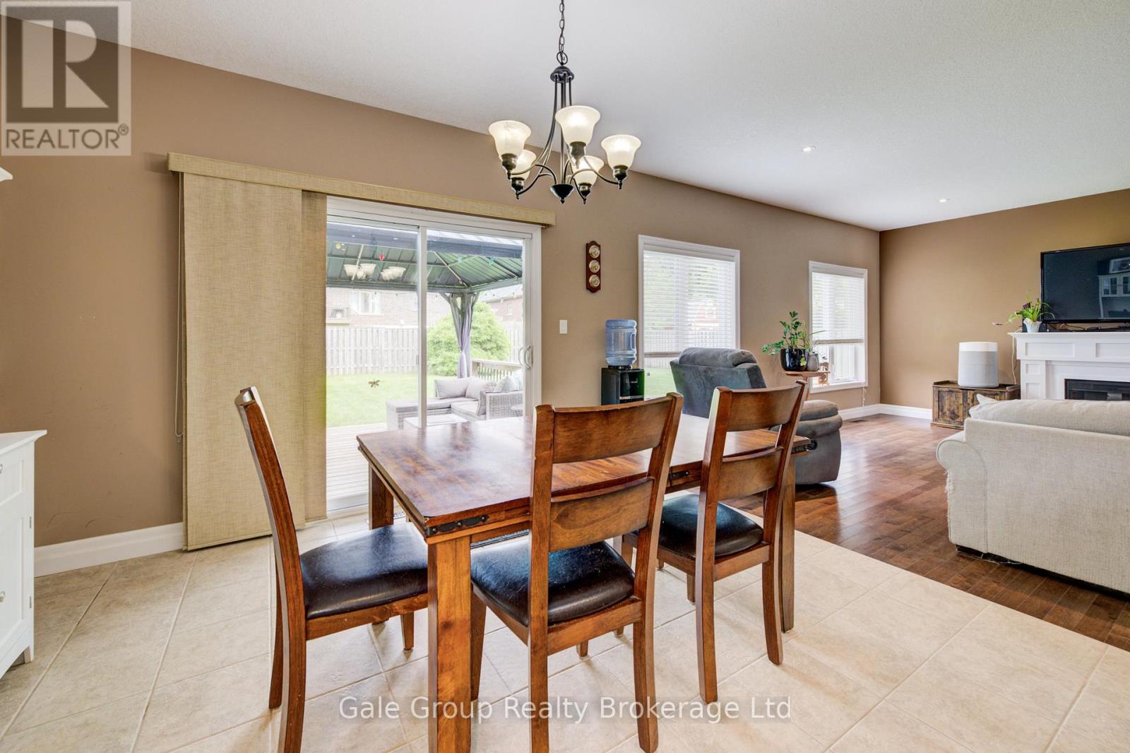 47 GRAYDON DRIVE - 13