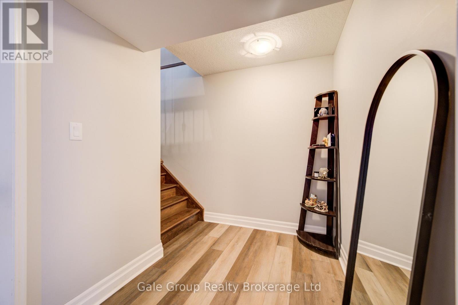 47 GRAYDON DRIVE - 23