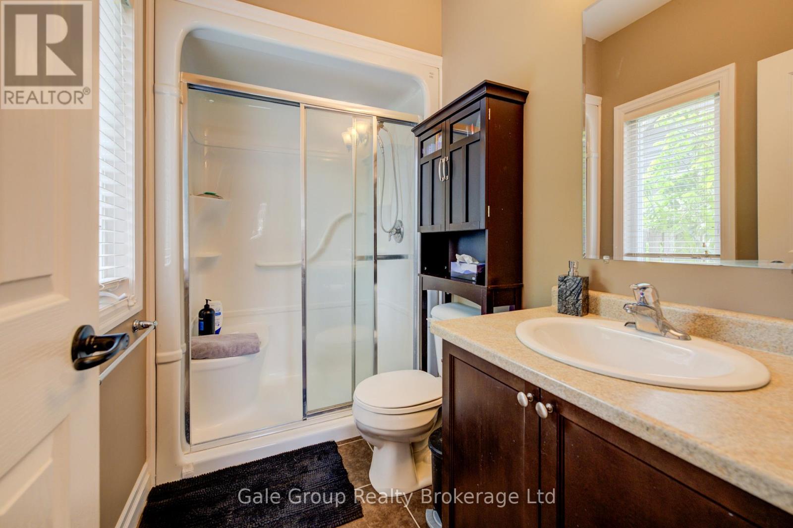 47 GRAYDON DRIVE - 21