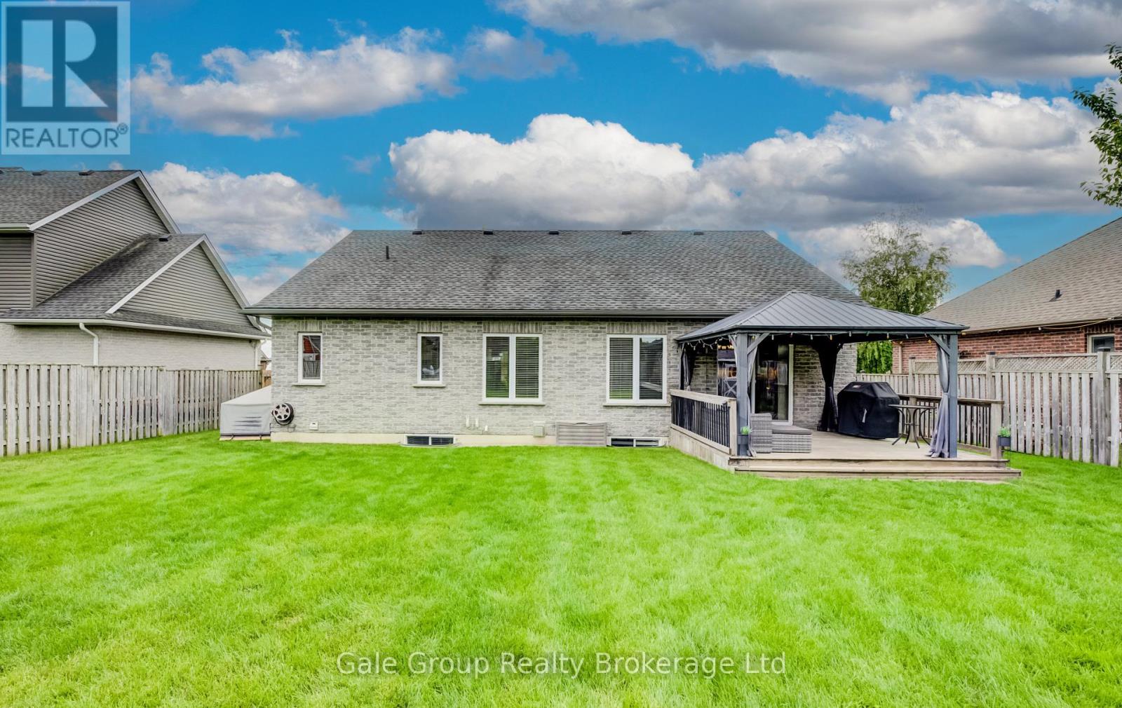 47 GRAYDON DRIVE - 34