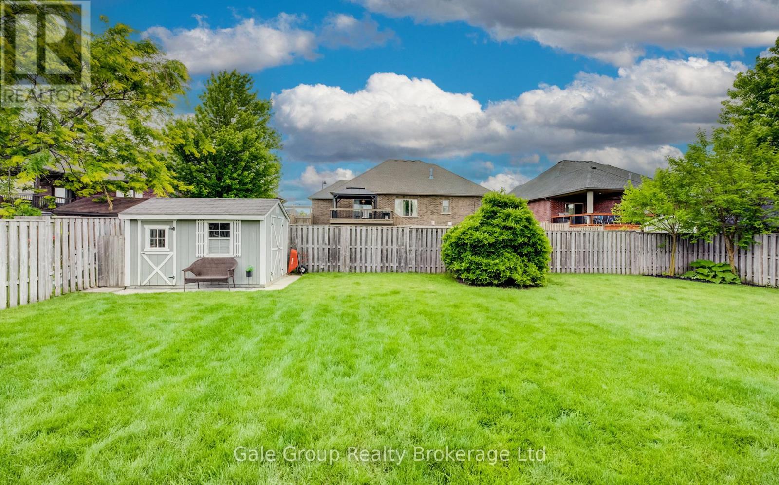 47 GRAYDON DRIVE - 33
