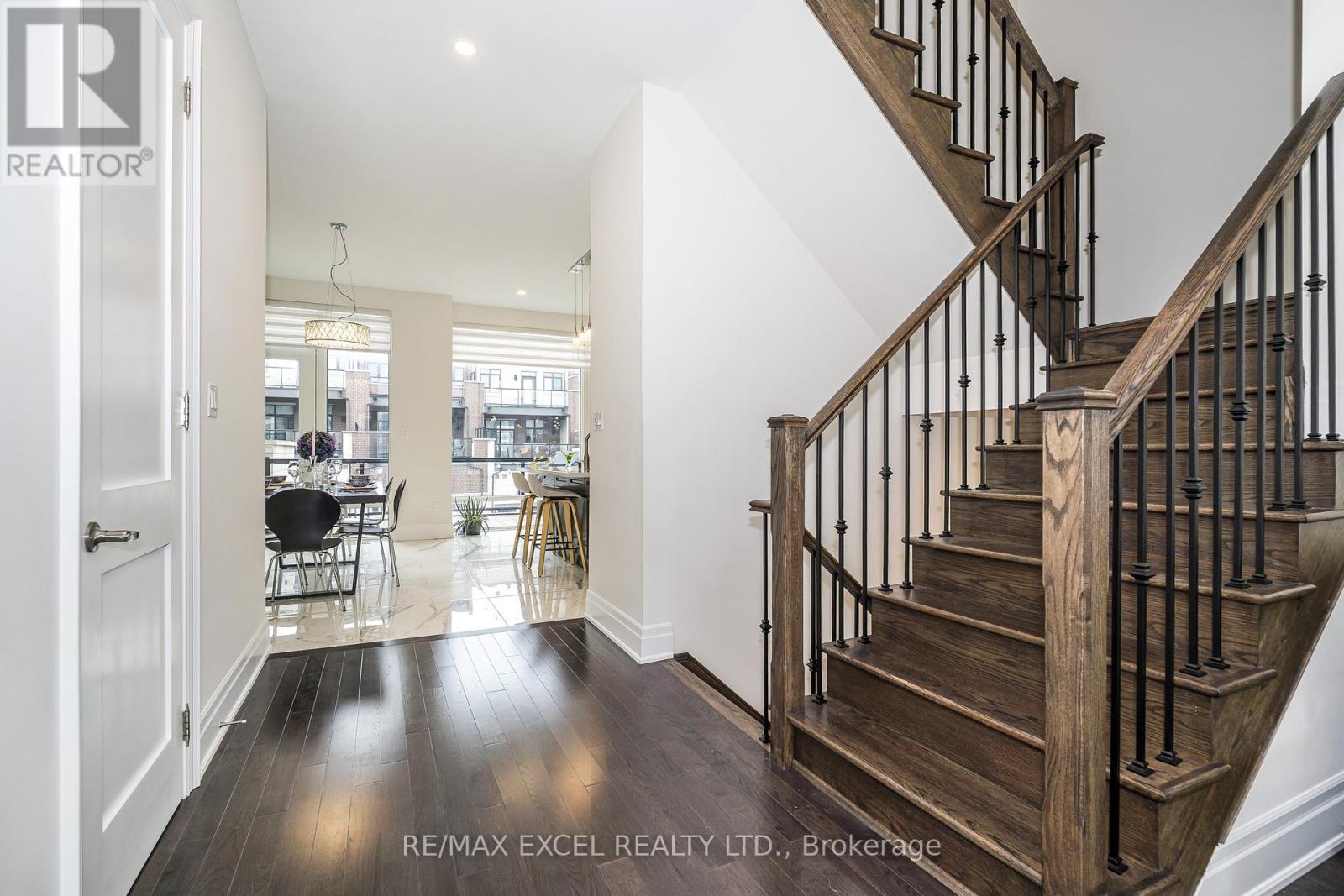 42 AYLIN CRESCENT - 14