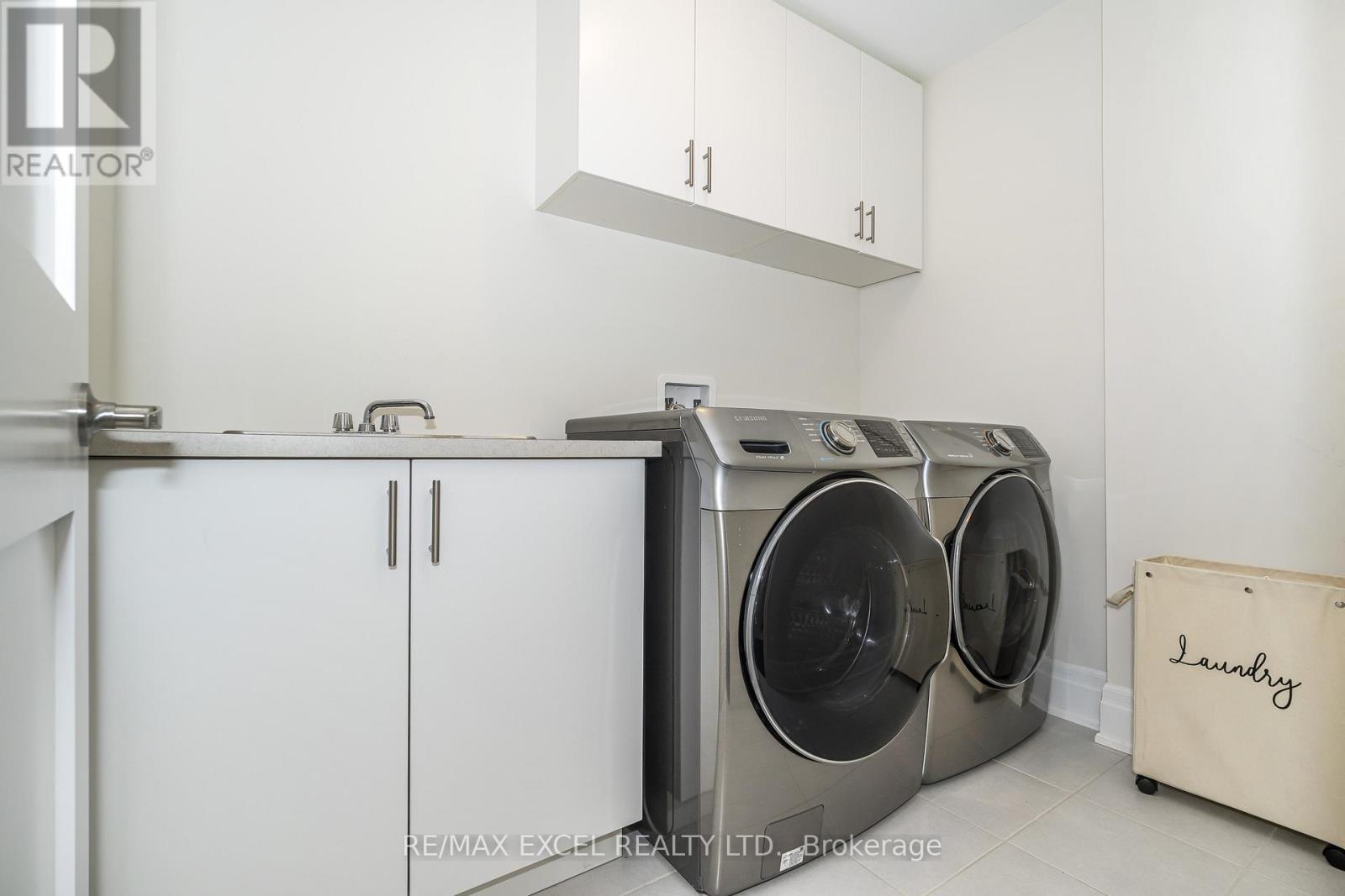 42 AYLIN CRESCENT - 23