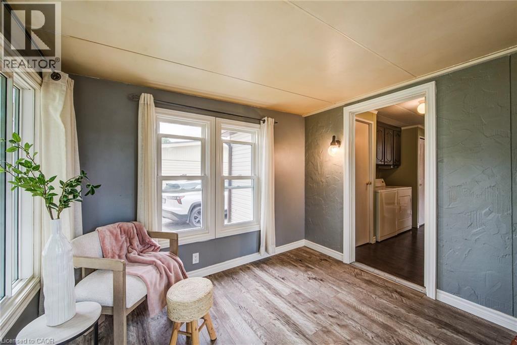 63 FAIRVIEW Crescent - 21