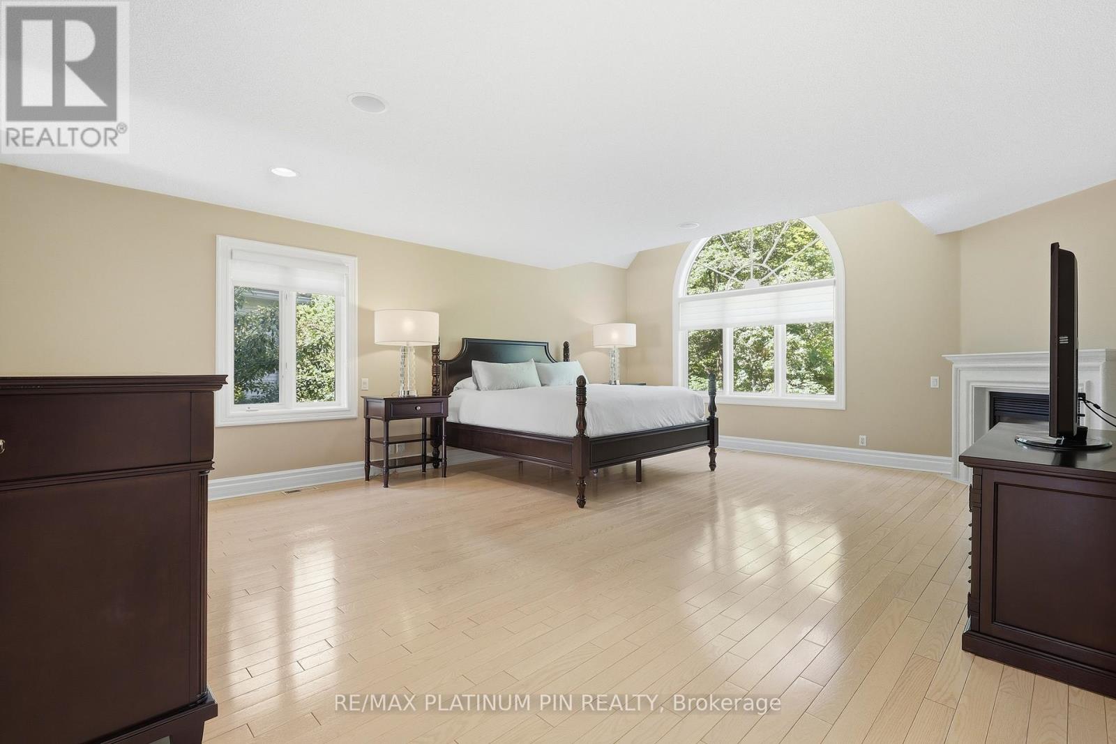 1843 O'NEIL COURT - 10