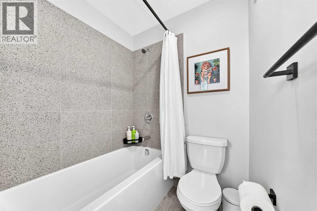 Main bathroom