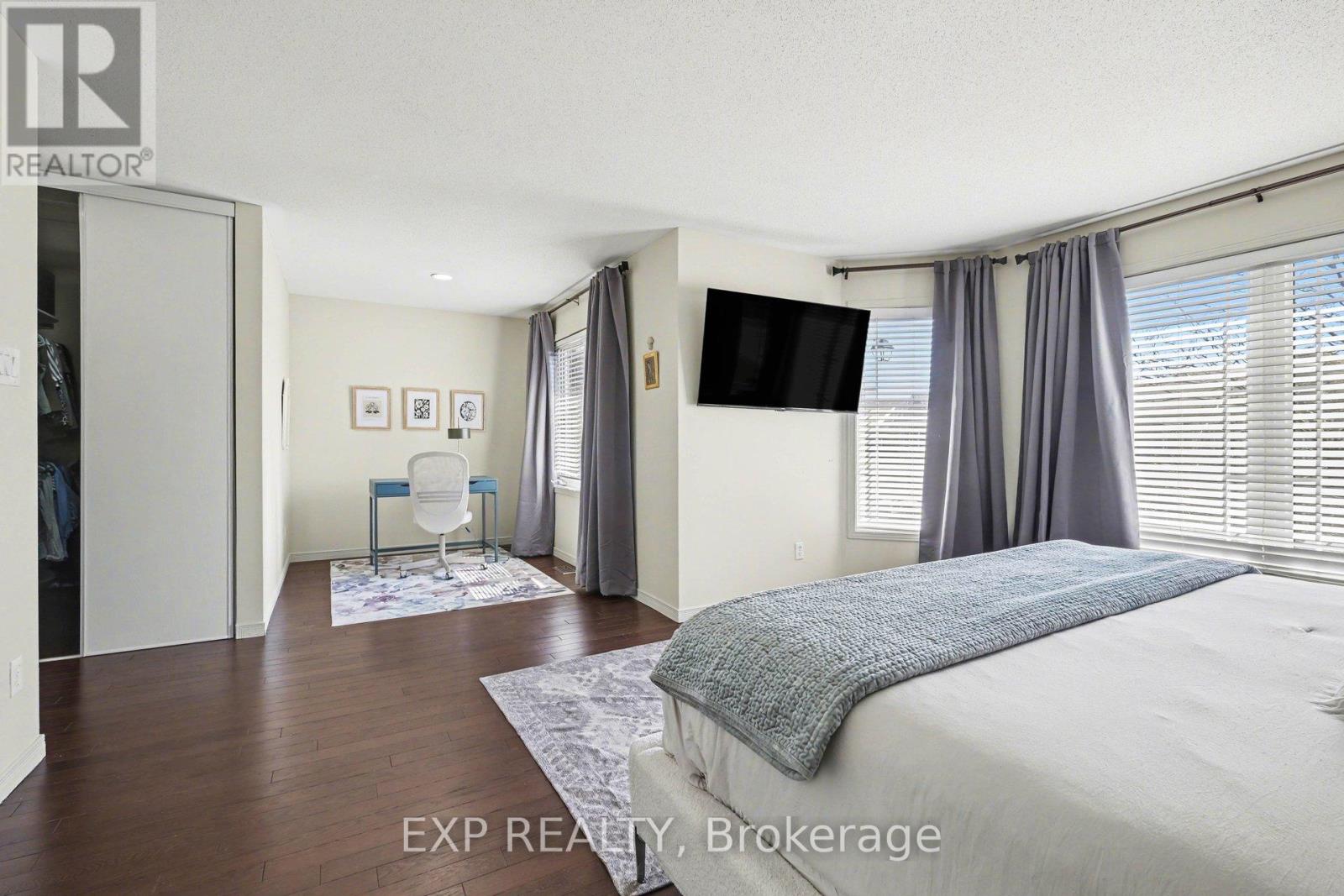 281 SORENTO STREET - 13