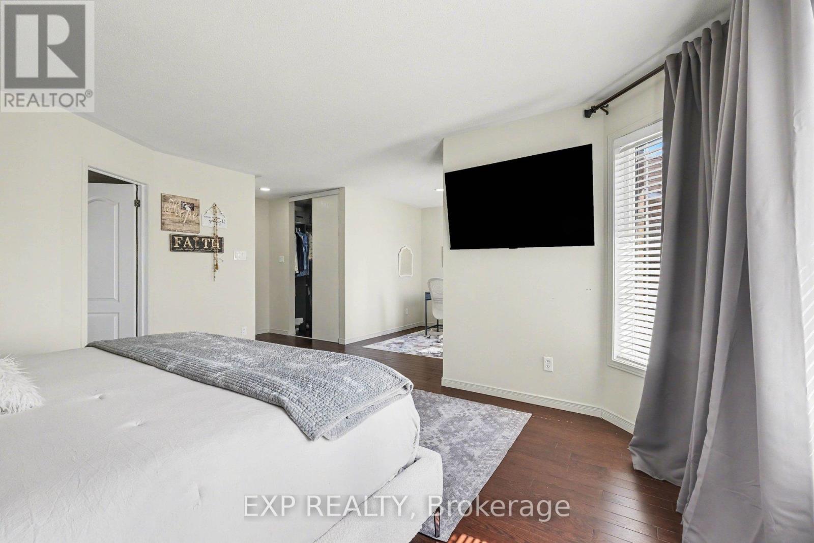 281 SORENTO STREET - 14