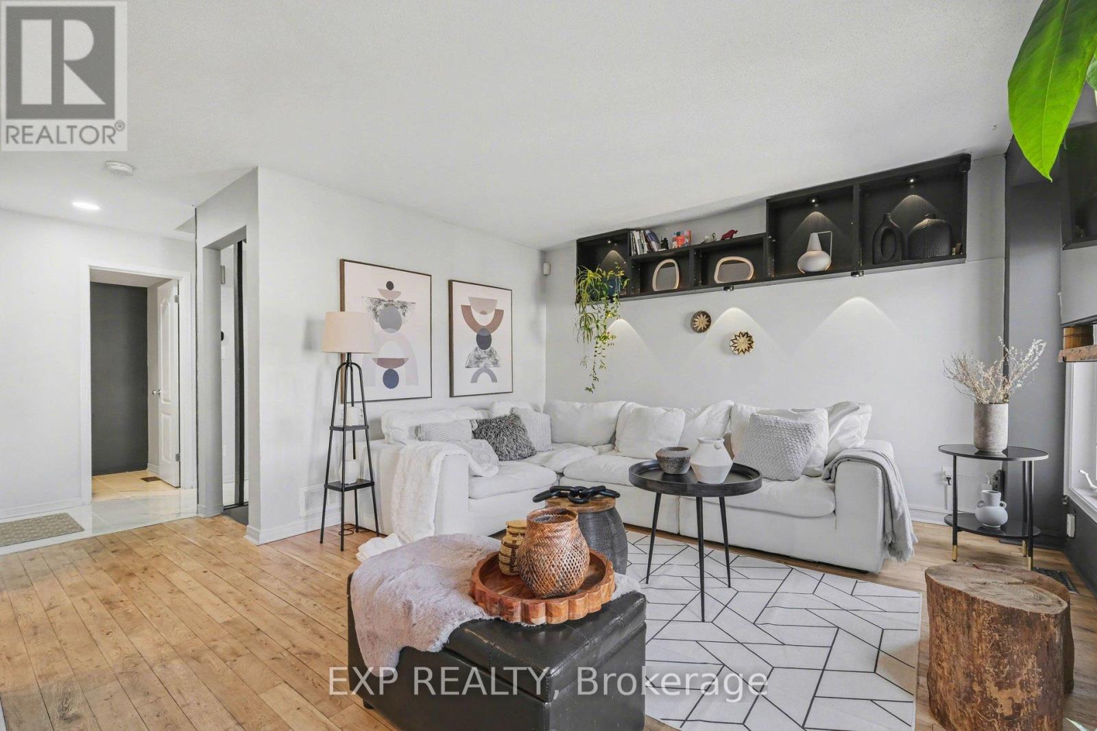 281 SORENTO STREET - 4