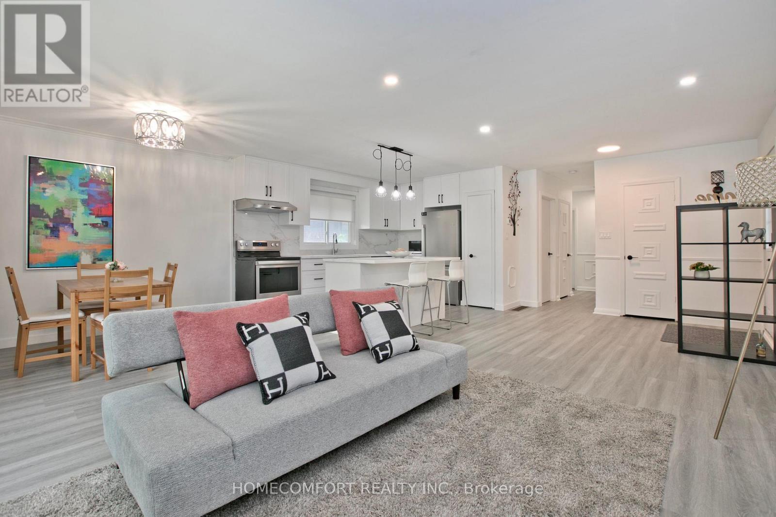 19 BEACHAM CRESCENT - 2