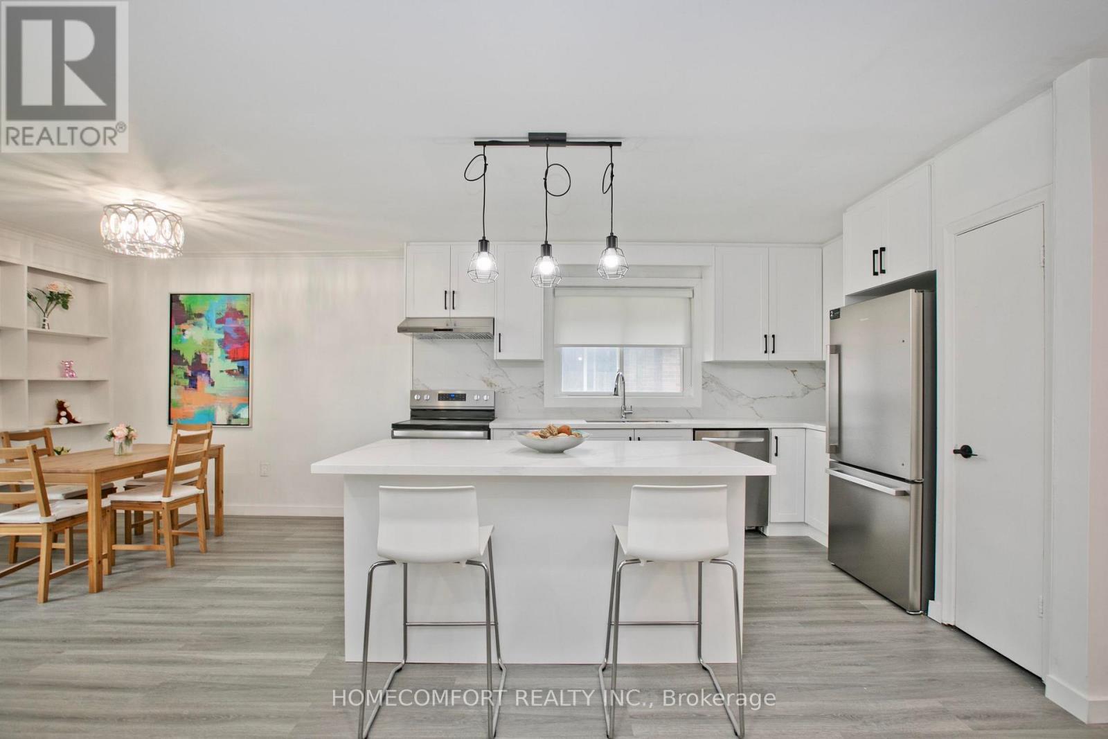 19 BEACHAM CRESCENT - 5