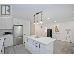 Dining room - 19 Beacham Crescent, Toronto, ON M1T1M9 Photo 6