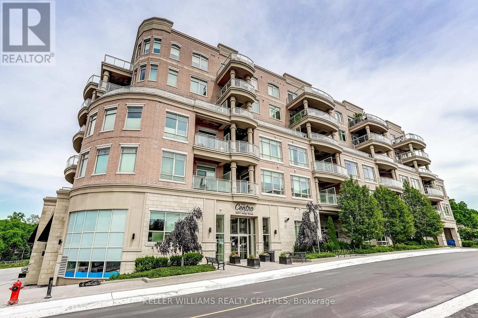 Listing photo of 317 - 15277 YONGE STREET