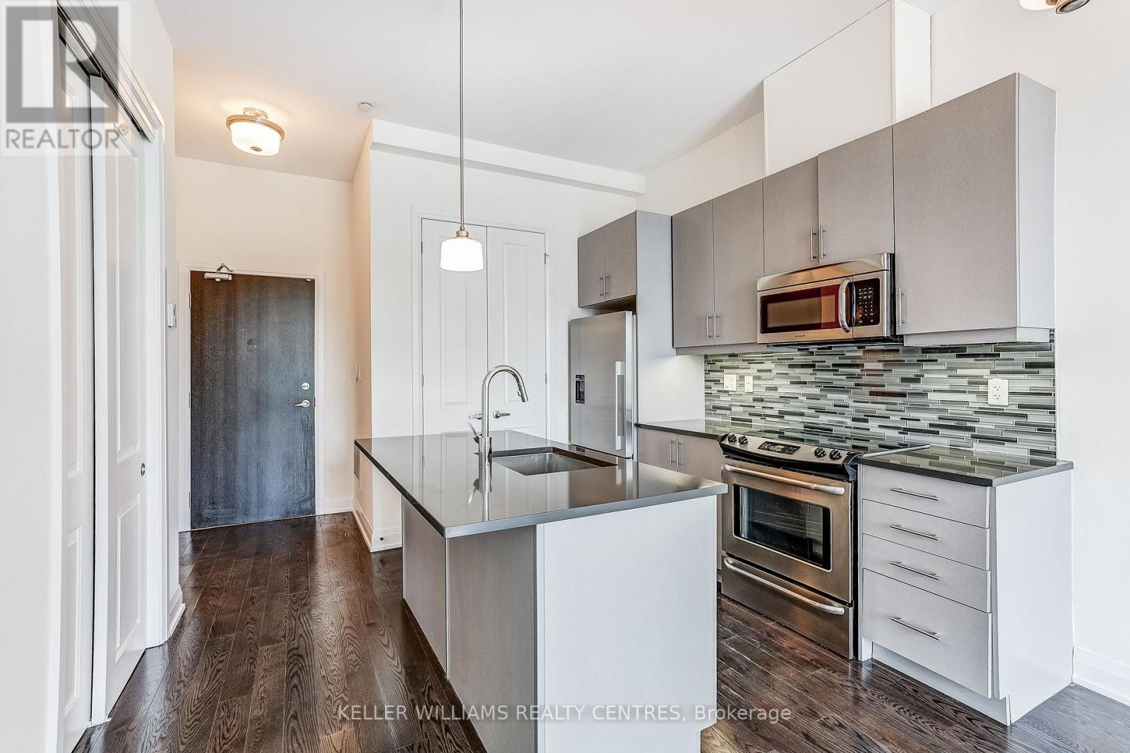 #317 15277 YONGE STREET - 15