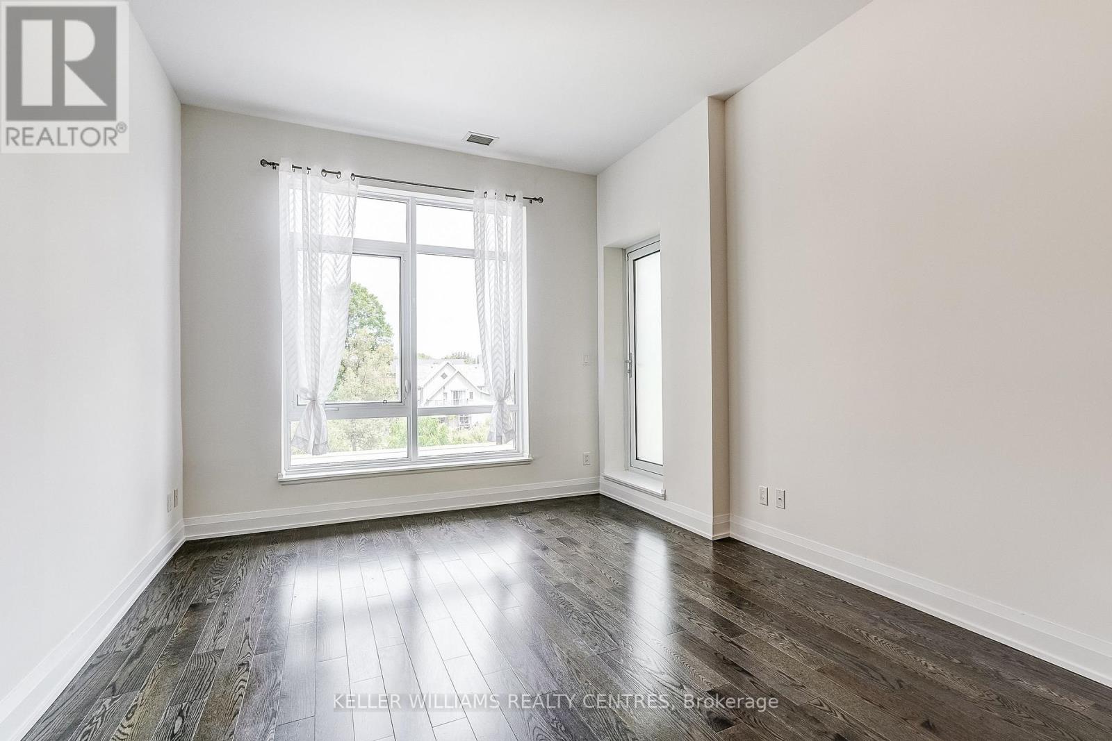 #317 15277 YONGE STREET - 19