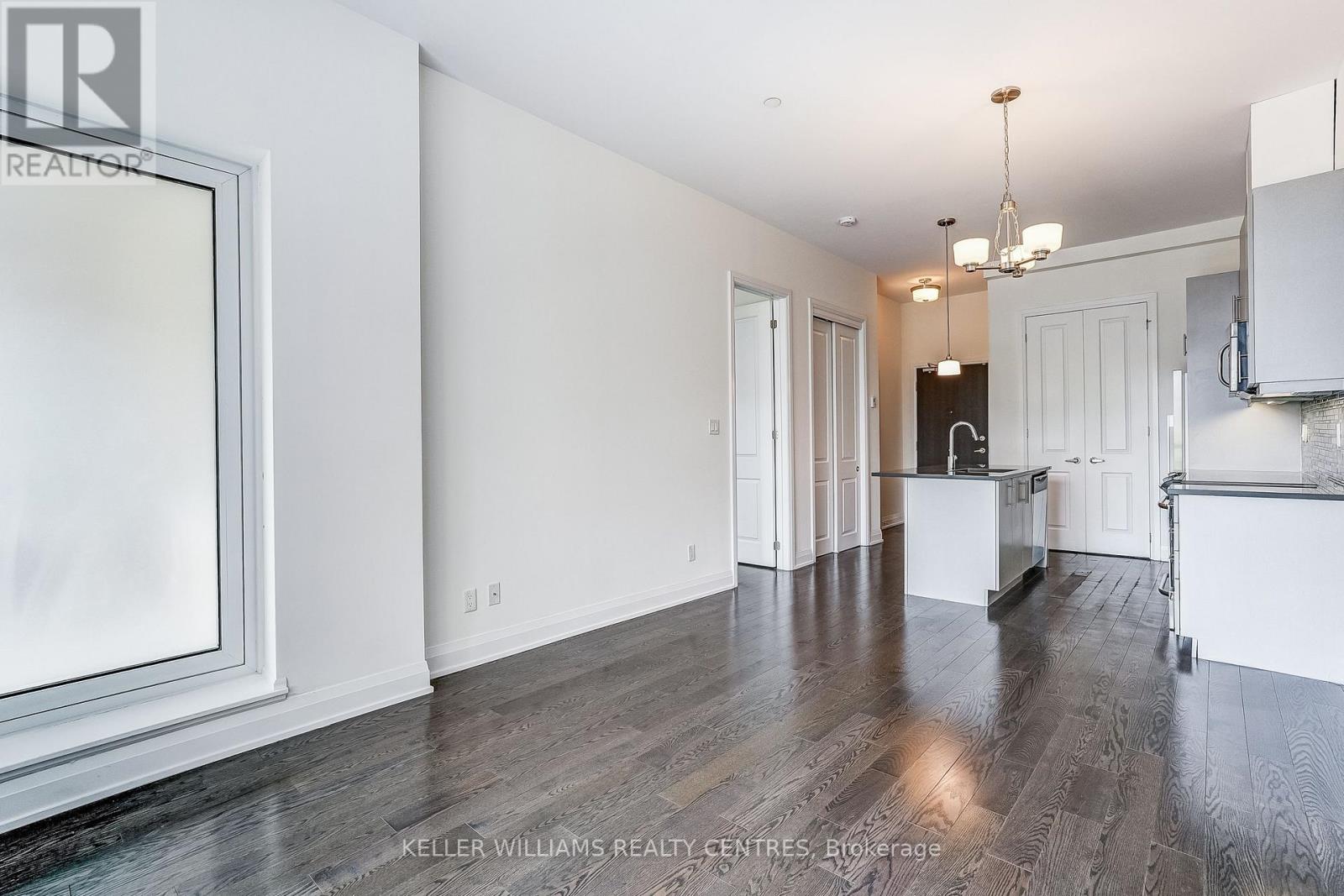 #317 15277 YONGE STREET - 20