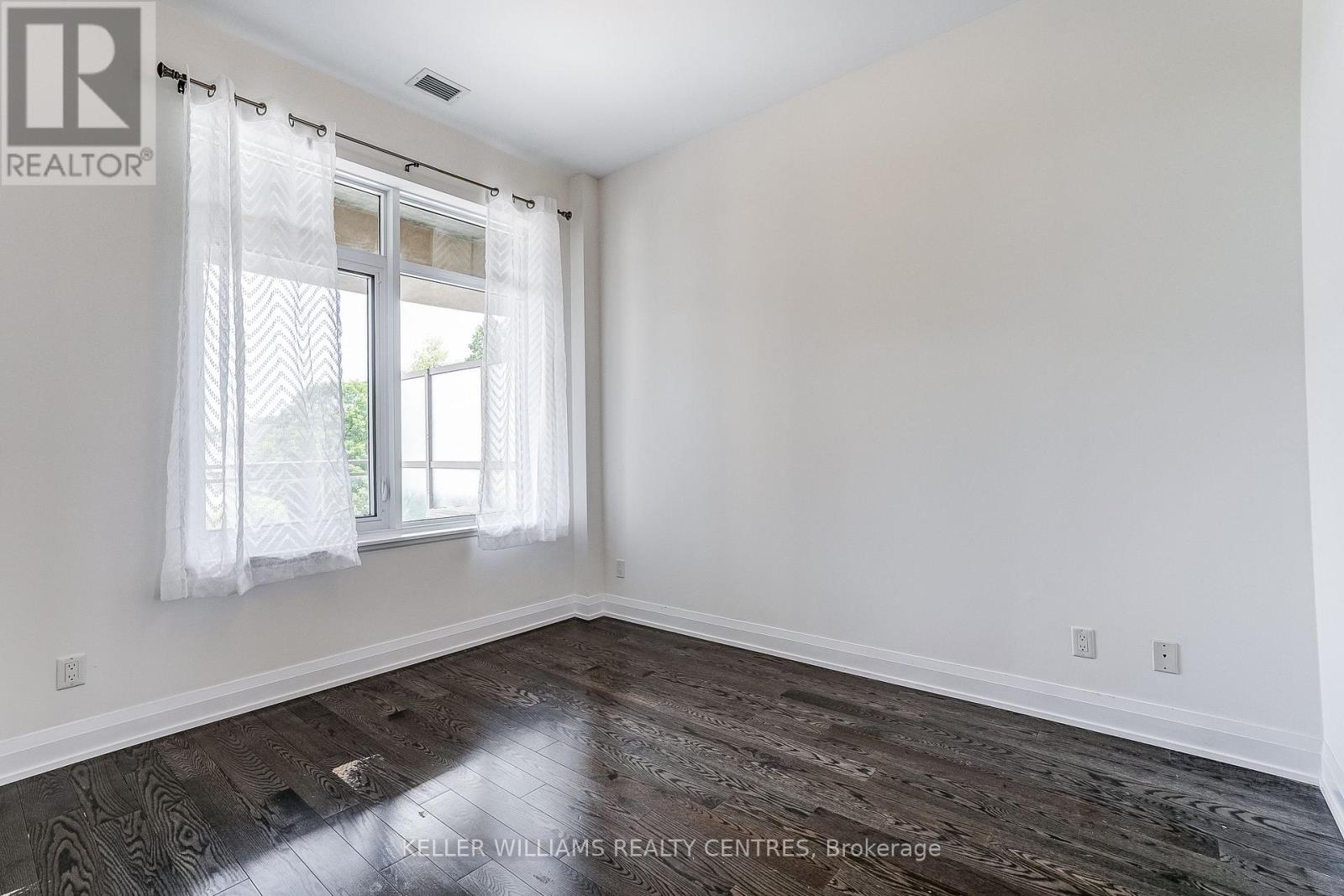 #317 15277 YONGE STREET - 22