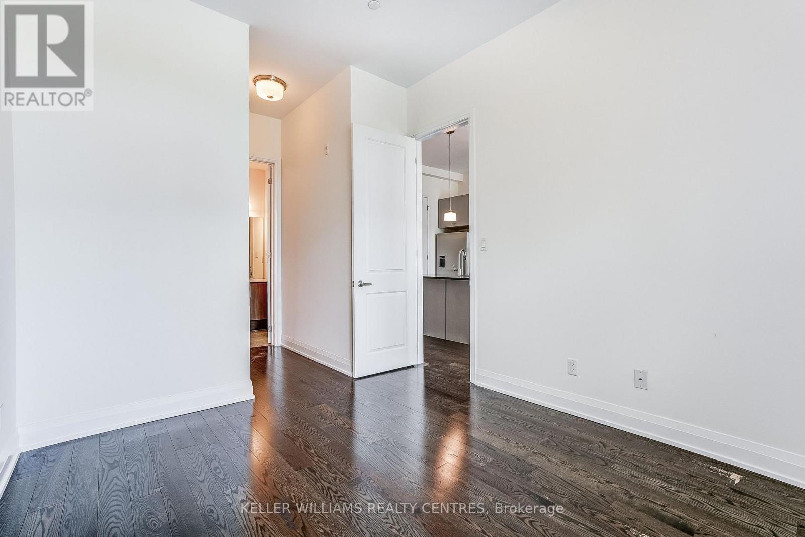 #317 15277 YONGE STREET - 24