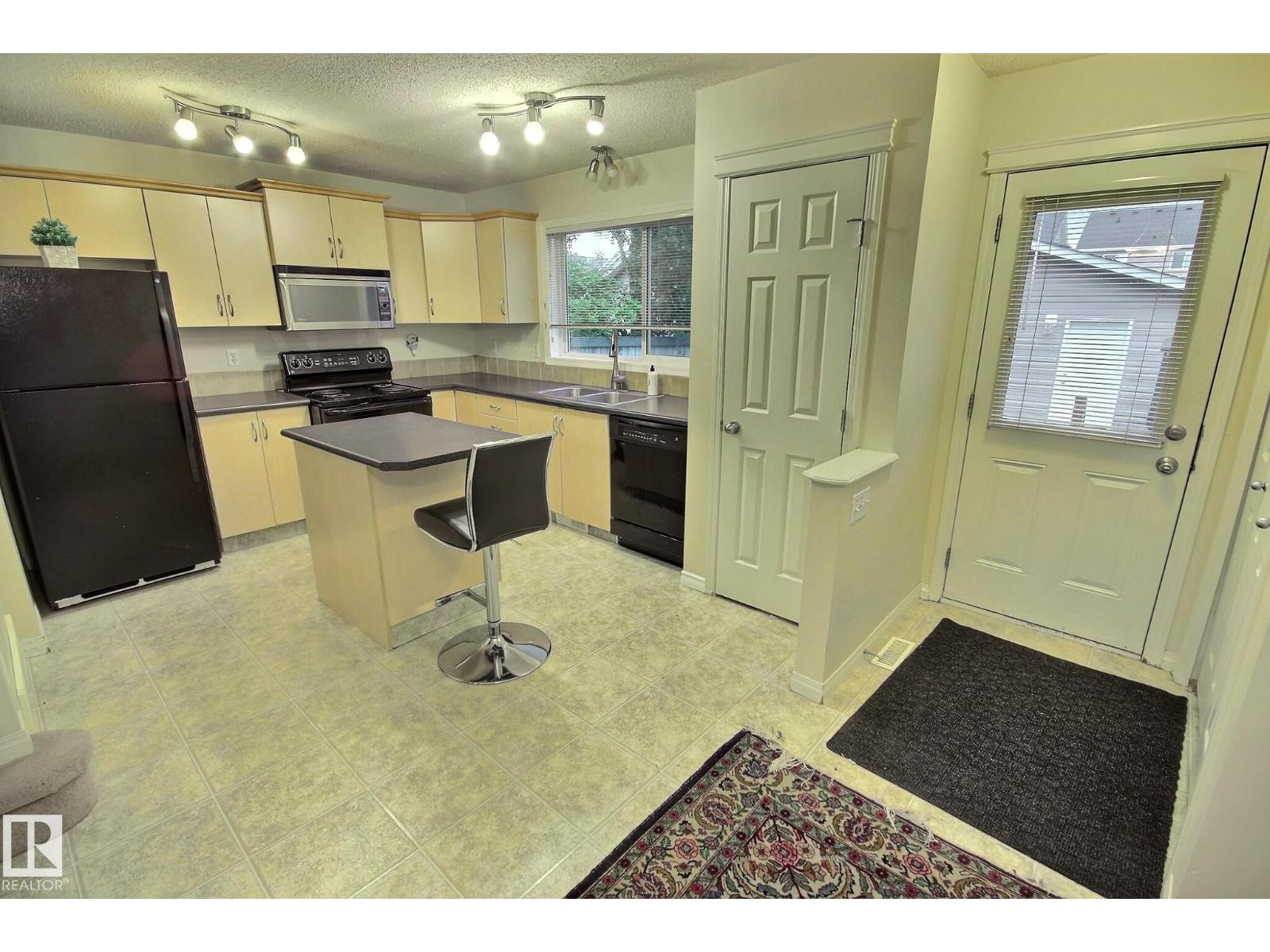 1516 76 ST SW - photo 4