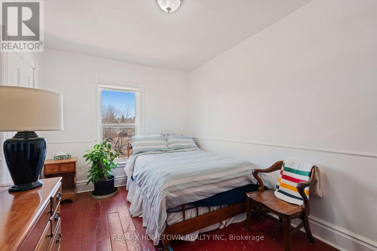 12 KINGSTON STREET - 22