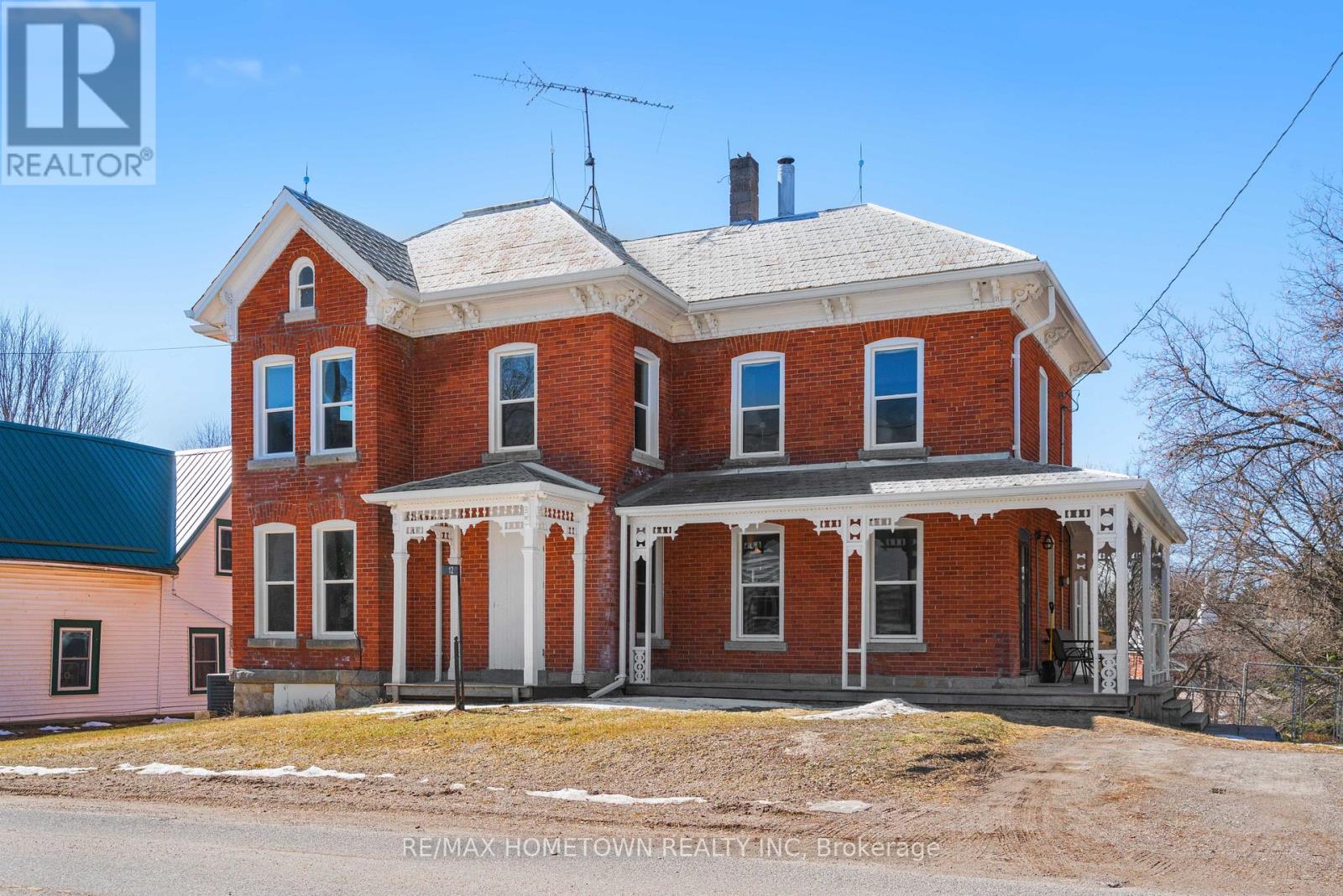 12 KINGSTON STREET - 2