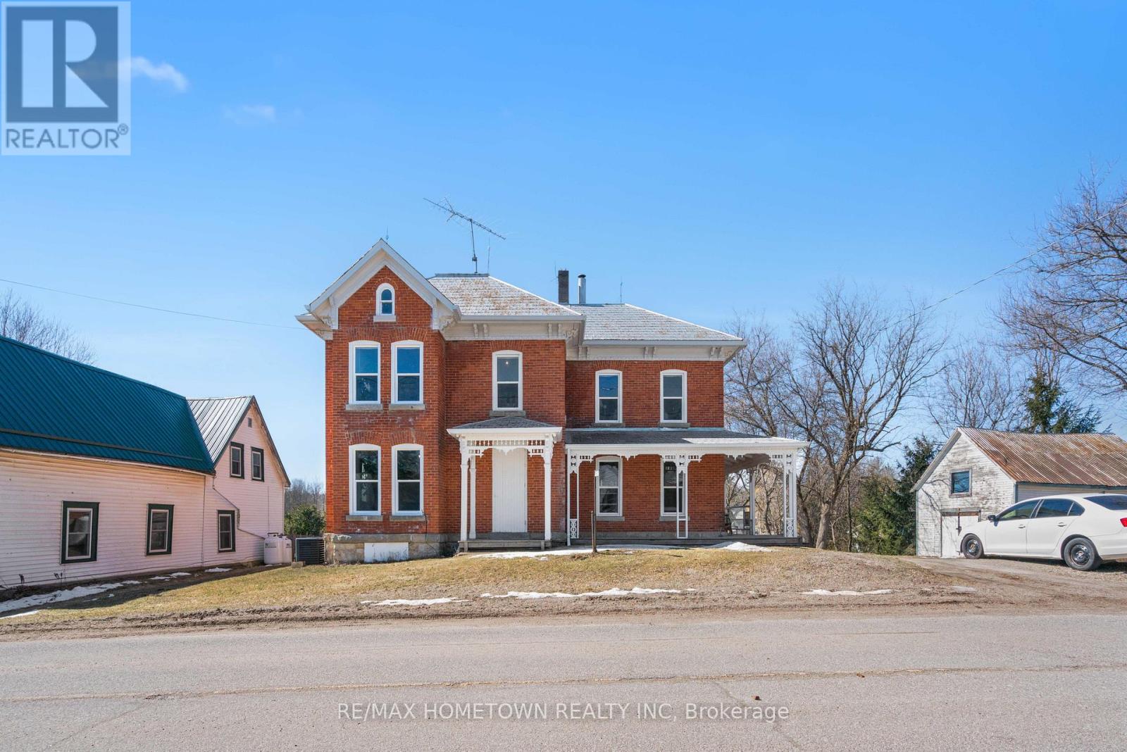12 KINGSTON STREET - 3