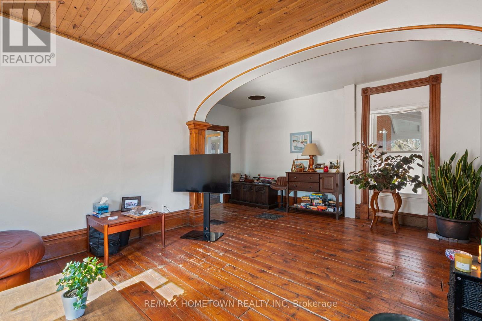 12 KINGSTON STREET - 7