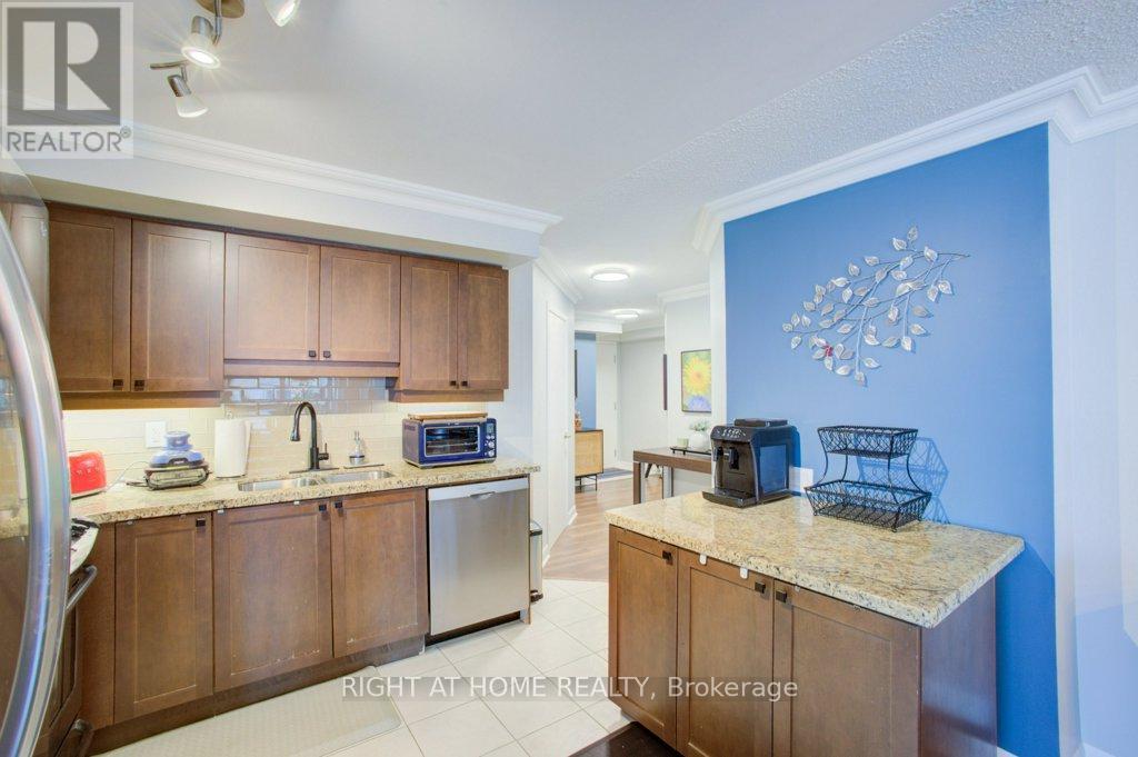 #947 525 WILSON AVENUE - 17