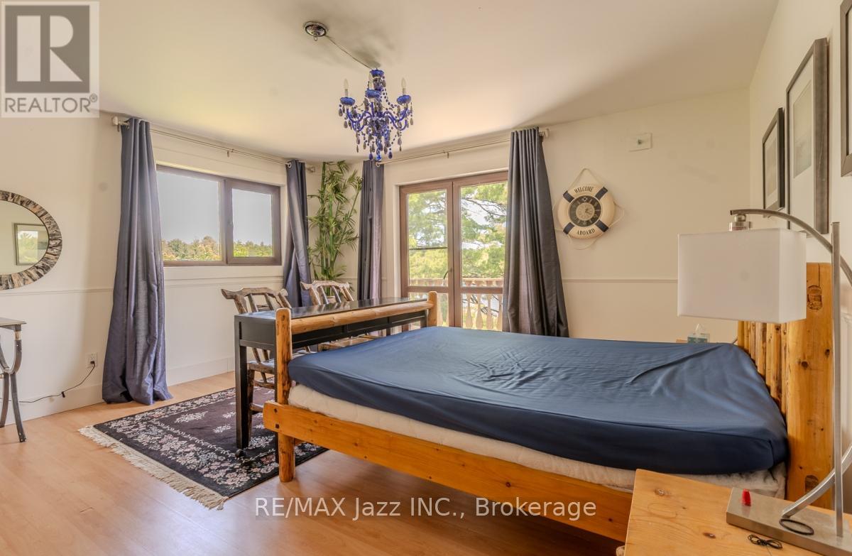 1314 SHEBESHEKONG ROAD - Image 13