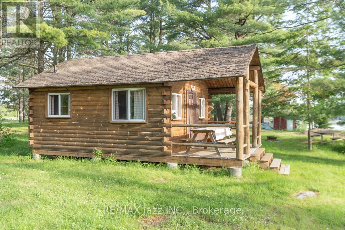 1314 SHEBESHEKONG ROAD - Image 32